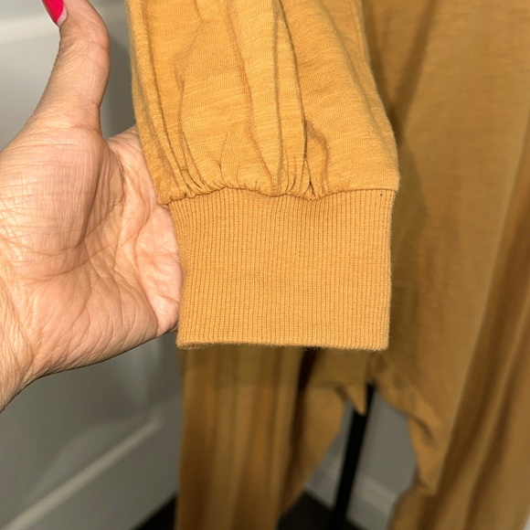 FREE PEOPLE Just Because Jumpsuit V-Neck Long Sleeve Pockets Jogger Hems Size M - Picture 7 of 16